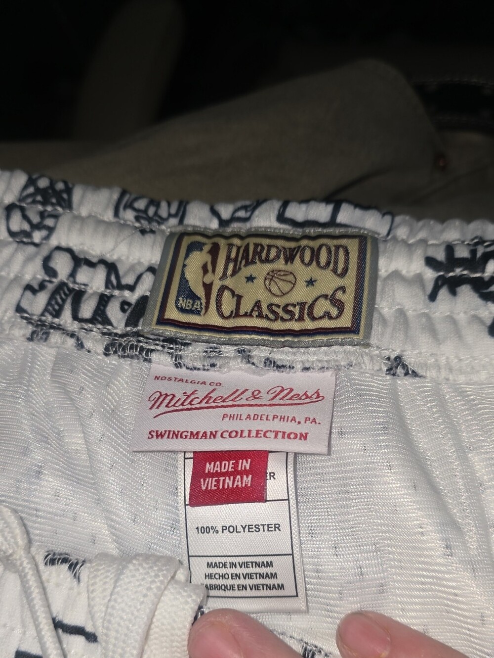 NWT 3x Knicks Hitn.Mitchell & Ness White with Navy Trim Hardwood Classics Shorts